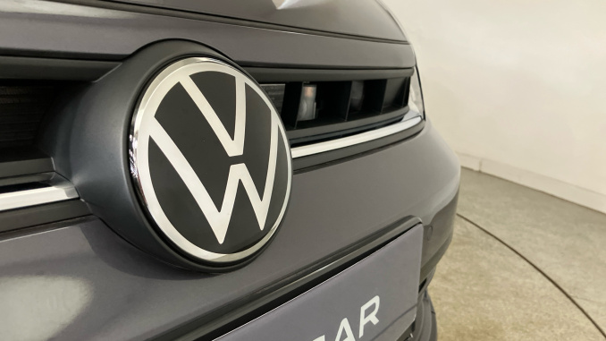 Volkswagen Polo 1.0 TSI 115 R-Line 5dr DSG Petrol Hatchback - Image 38